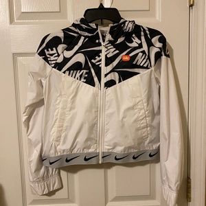 Nike windbreaker hoodie
